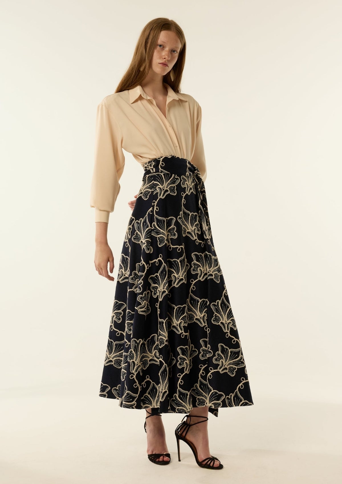 FALDA CLIO FLORES MARINO The IQ Collection