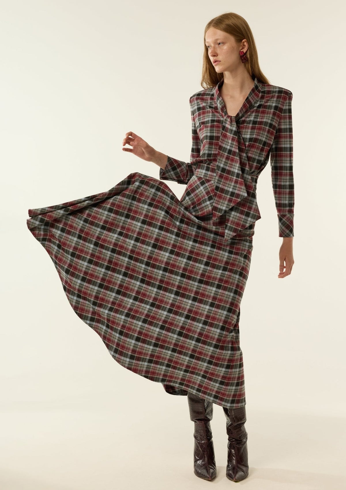 FALDA NOVA The IQ Collection