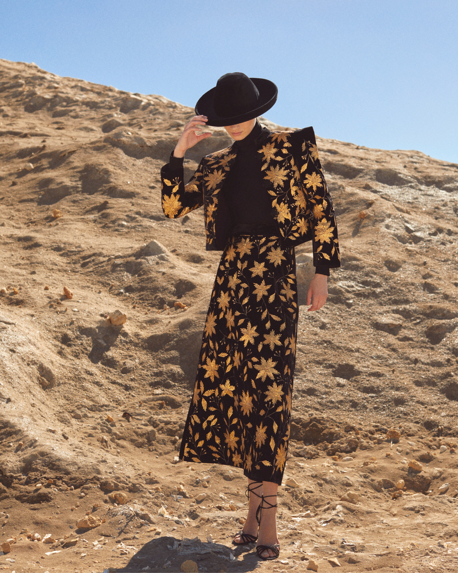 FALDA COVA The IQ Collection