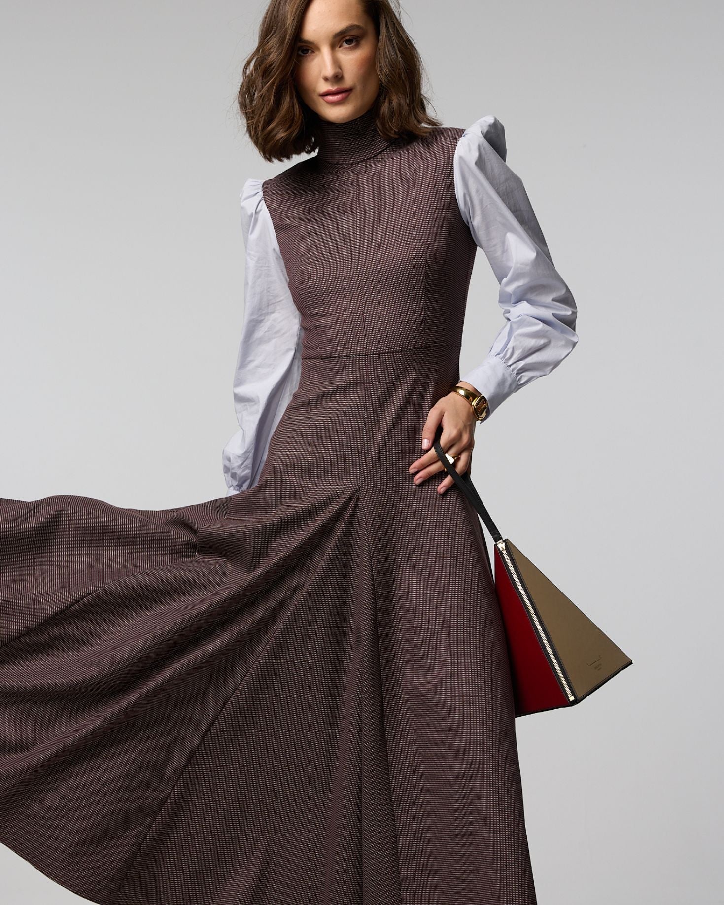 VESTIDO AIDAN GRANATE The IQ Collection