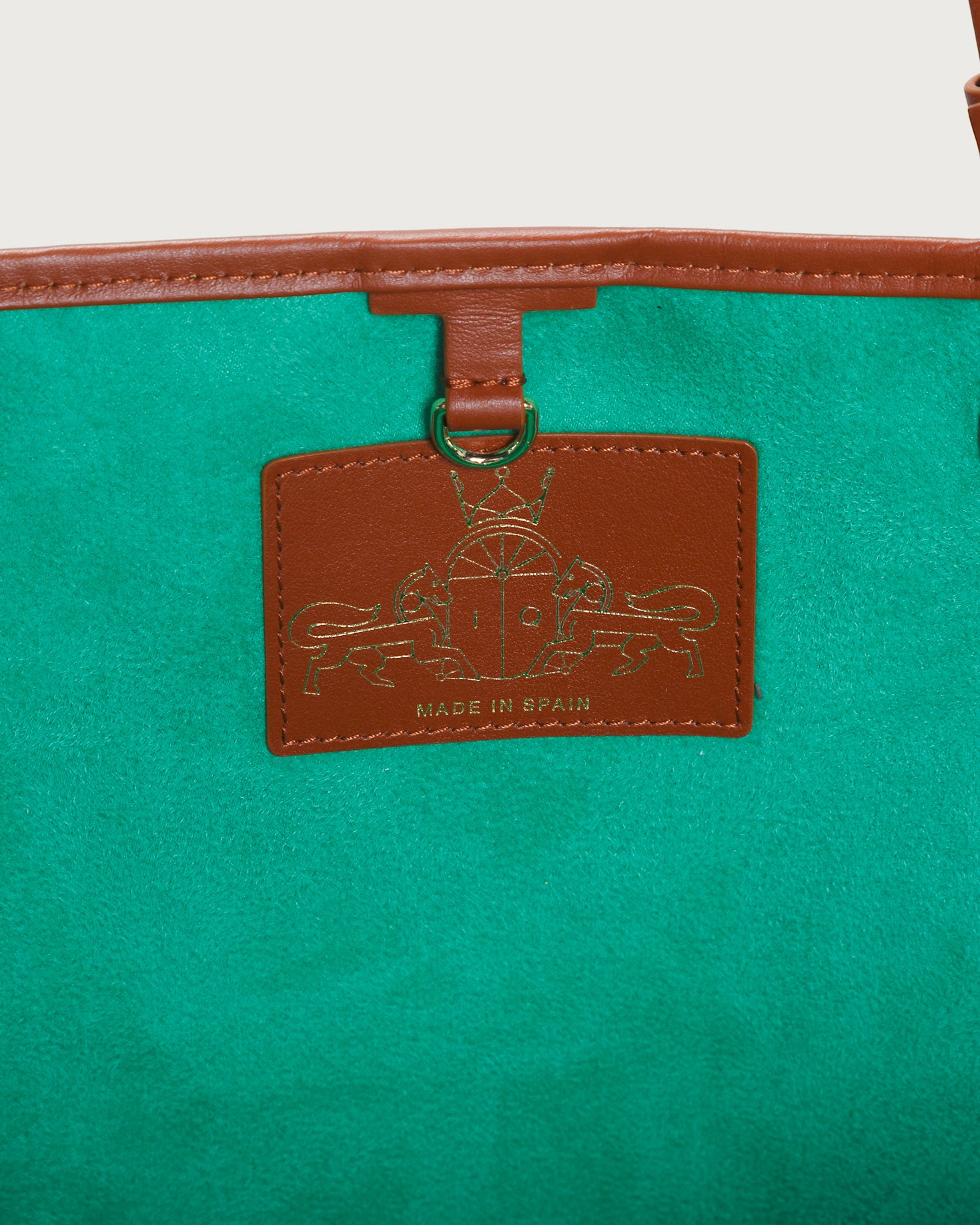 BOLSO SOPHIE MARRÓN PEQUEÑO The IQ Collection